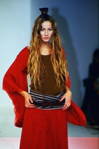 1847819840_jean-paul-gaultier-ss-1999(1).thumb.jpg.dfd2266e270732ce9b57a980ca6afcff.jpg