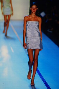 1858895812_dkny-ss-2000(9).thumb.jpg.9805a25e59737f136257d91793c7f883.jpg