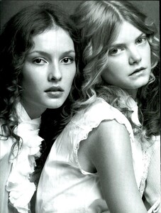 vogue it - 2006 02 - broken dolls - 005.jpg