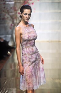 1879632596_Valentino1997HauteCouture87.thumb.jpg.4bbd24379367de6f97f9708b83e27d20.jpg