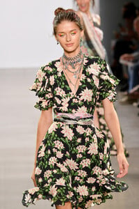 1974846379_NicoleMillerRunwaySeptember2019NewYorkfA3Za3FjYNWx.thumb.jpg.6219bb797b67c2f888c1320b74692c6f.jpg