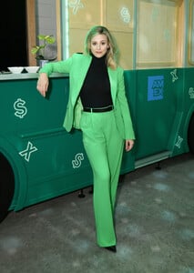 Lili+Reinhart+American+Express+Celebrates+gLwHSc7Iiitx.jpg