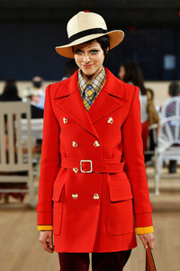 2026719362_MarcJacobsSpring2020RunwayShowdbAzD6ckHY7x.thumb.jpg.19b0533cc95170418d21c520988908bf.jpg
