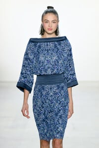 2034668667_TadashiShojiSpringSummer2020RunwayNew0fm9xT3W-nlx.thumb.jpg.26f82affcc610fe7e5a89e67767fedbb.jpg
