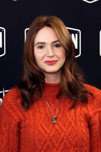        gil281019BZNimage112.jpg