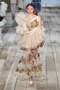 Deirdre Firinne Alexander McQueen Spring 2020 RTW PFW 1.jpg