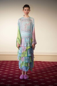 21-natasha-zinko-ss17.thumb.jpg.f65c7d7448921a7f70e42bcc5ee95d87.jpg