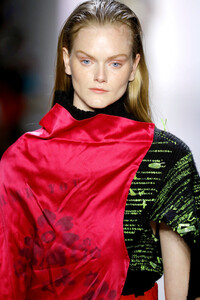 2107544333_ParsonsMFARunwaySeptember2019NewYorkEFKlb1iFPcMx.thumb.jpg.4eb2aace9bf56ac08f98991bf432ca38.jpg