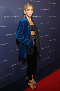 Caro+Daur+Tommy+Hilfiger+VIP+Dinner+15th+Zurich+LkDbh50TUjQx.jpg