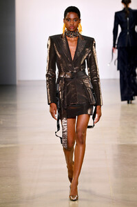 25608764_VictoriaHayesSpringSummer2020RunwayPfNw1wGSgXLx.thumb.jpg.342c640552b443594a7b2a2dcd44eaa2.jpg