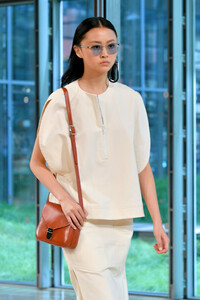 287105042_TibiRunwaySeptember2019NewYorkFashionSTgmfQaD8YSx.thumb.jpg.fd763a9f05e0c6c492780fe1733137ad.jpg