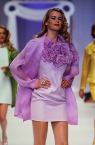 290415519_chloe-ss-1992-claudia(1).thumb.jpg.7760e37369c15f35d59d9038546bbbf5.jpg