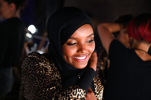 348379399_SherriHillNYFWSpring2020Cipriani2YRIhrJ5fP0x.thumb.jpg.5cacc7c3875aab2f37642289ae24427c.jpg