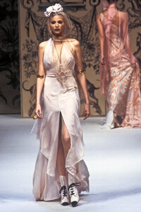 363092725_Chanel1993HauteCouture145.thumb.jpg.1c5fbe4873636ab4466b003de8f1319f.jpg