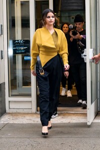        sel291019BZNimage9.jpg