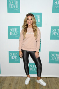 Jessie+James+Decker+South+Beach+Diet+Hosts+L5yhLgxTYcAx.jpg