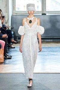 Mathilde Henning Giambattista Valli Spring 2020 RTW PFW 1.jpg