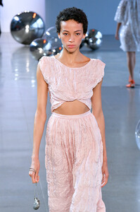 454542775_NoonNoorRunwaySeptember2019NewYorkFashionoelnhyog38Nx.thumb.jpg.5e9d054526386d30b508297c06f6004c.jpg