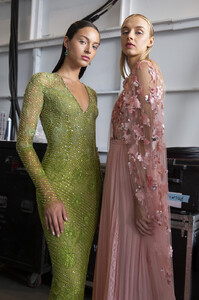 467637330_PamellaRolandSpring2020BackstageDeiDcA2MOCGx(1).thumb.jpg.6b82b40f4a544a80a0ce7c350622411b.jpg