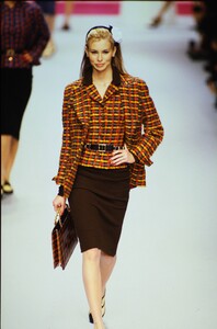 472395323_runway-mix(4).thumb.jpg.c37f1d6a34ed450bb151152c60428faa.jpg