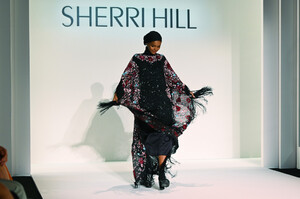 503015094_SherriHillNYFWSpring2020CiprianiEzUum16WAi7x.thumb.jpg.024b220f3384fb4c6d6787ab657497e6.jpg