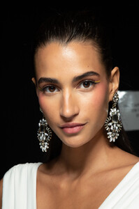 520635780_TadashiShojiSpring2020Backstage61UsMUdkt1cx.thumb.jpg.1a7b2c49eaf00a432b96262900eda02d.jpg