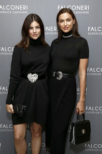 Julia+Restoin+Roitfeld+Falconeri+Launches+SZFWVT7iI7Ux.jpg