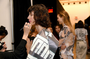 Parsons+MFA+Backstage+September+2019+New+York+xOhXcxPzT_cx.jpg