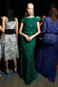 616352474_TadashiShojiSpring2020BackstagedxR9BgOQ8Ipx.thumb.jpg.a5ced44b2ce0b57900e70237a732ba5e.jpg