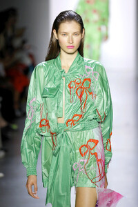 635765488_ParsonsMFARunwaySeptember2019NewYorks4vD1kkb5JKx.thumb.jpg.532a8036ce7434340e79b7bcadb353a4.jpg