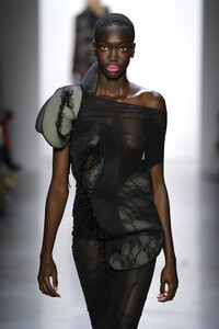 674284436_ParsonsMFARunwaySeptember2019NewYorkPfj77YB7ul6x.thumb.jpg.8138a8922ae15763c65f56134ba1b7f9.jpg
