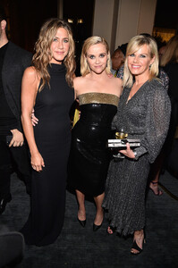 Reese+Witherspoon+Apple+TV+Morning+Show+World+y3vJfxyIPLQx.jpg