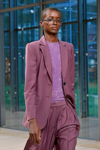 684171692_TibiRunwaySeptember2019NewYorkFashionh8KIXmb6Knvx.thumb.jpg.c911ca23a54a2c84b5076db72e9bd7a5.jpg