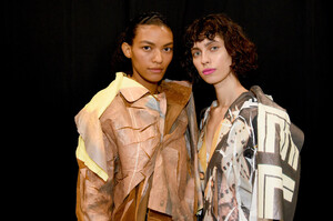 800221013_ParsonsMFABackstageSeptember2019NewYorkK4jdPV7n6Aux(1).thumb.jpg.7e96887a7c942c05fb190d2bcd7d1012.jpg