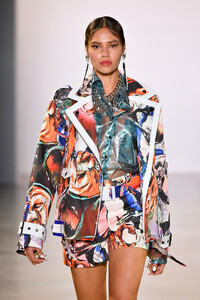 8138108_VictoriaHayesSpringSummer2020RunwayDPoRITCUaC-x.thumb.jpg.c813e36d0f171c4b813081f2532b4b83.jpg