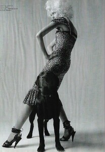 l'officiel russia april 2004 #56 11.jpg