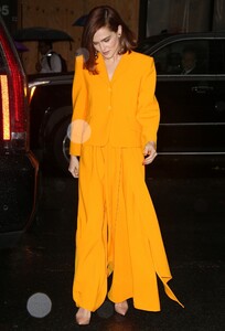       zoe041019BZNimage20.JPG