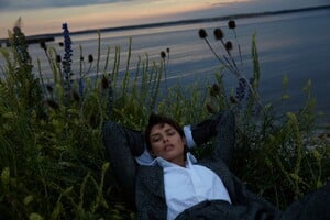 846911428_www.lundlund.com-vogue-spain2.thumb.jpg.422788161341a8ebe7d85cdbaccd8419.jpg