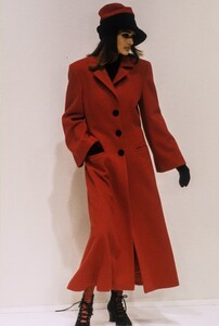 874550895_EnricoCoveri1994WomenRTW47.thumb.jpg.2f8433c34f7773e56e4cea6fc36fdbaf.jpg