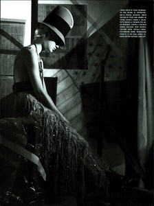 vogue it - 2006 05 - a charming blend - 07.jpg