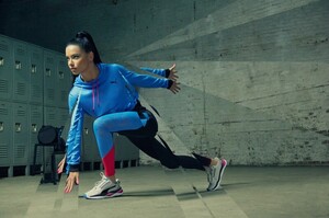 Adriana-Lima-PUMA-LQD-Cell-Shatter-XT-Shift-Campaign01.jpg