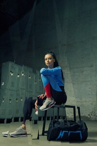 Adriana-Lima-PUMA-LQD-Cell-Shatter-XT-Shift-Campaign04.jpg