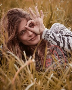 Andreas-Ortner-Oui-Fashion-Elisa-Sednaoui-21-819x1024.jpg