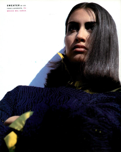 Basic_in_Lusso_Magni_Vogue_Italia_February_1991_08.thumb.png.7f7ca7fa9520891d3cf789cfdf9cccb3.png