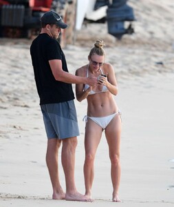 Caroline-Wozniacki-in-White-Bikini-2019-19.jpg