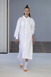 DER_BERLINER_MODE_SALON_SS18_Antonia_Goy_Look006.jpg
