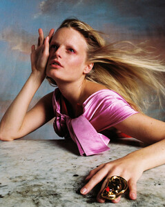 Dan-Beleiu-Vogue-Czech-Hanne-Gaby-Gender-2.jpg