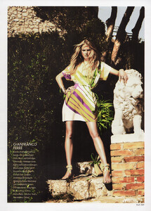 ElleDe0211Capri08.thumb.jpg.c304d875a9c0146a146b6ed2f0e76fac.jpg
