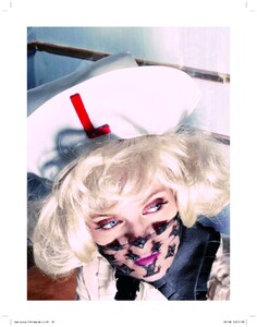 LOfficielSG_6_March2008_LInfirmiereDeLaMode_02.jpg