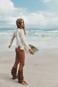 Layer-Boots-Editorial-by-Mel-Carrero-Featuring-Spell-The-Gypsy-Collective-21.jpg